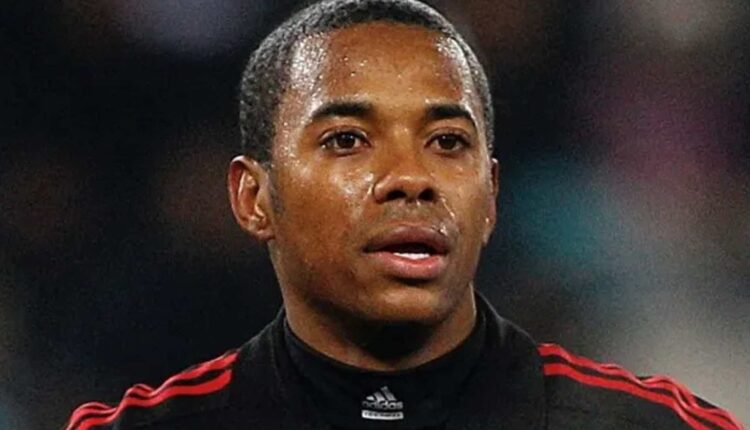 Robinho passaporte