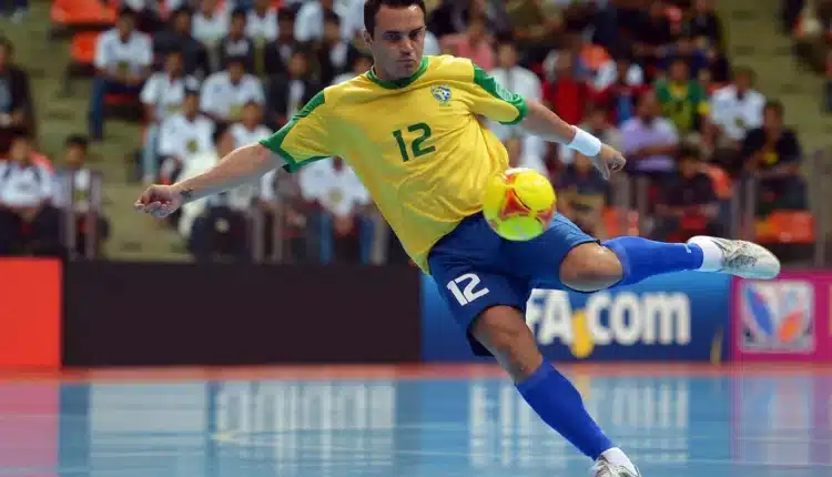 Um dos maiores jogadores de futsal da história