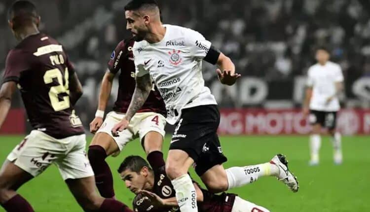 Corinthians x Universitario