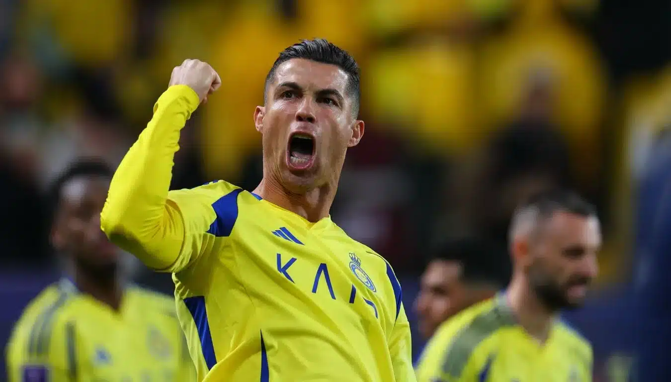 Cristiano Ronaldo comemora gol marcado pelo Al-Nassr